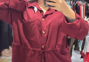 Camisa ajustable bordo