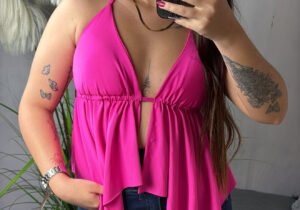 Top mariposa fucsia