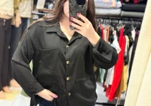 Camisa ajustable negra