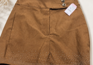 Short pollera brillo choco